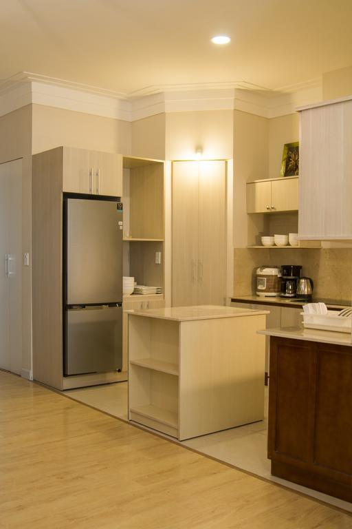 Anada Hotel Suites Да Лат Екстериор снимка