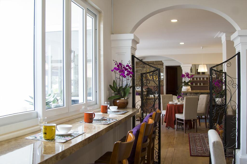 Anada Hotel Suites Да Лат Екстериор снимка