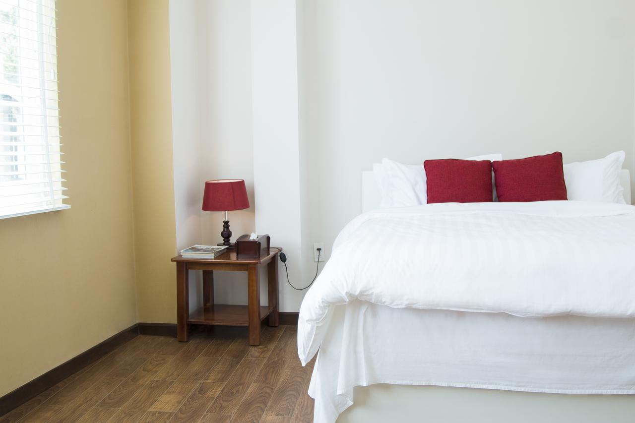 Anada Hotel Suites Да Лат Екстериор снимка